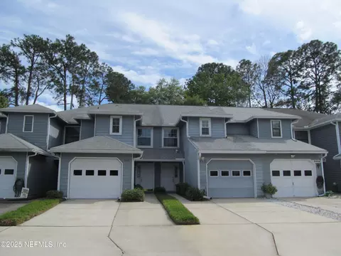 4008 Stillwood Dr, Jacksonville, FL 32257