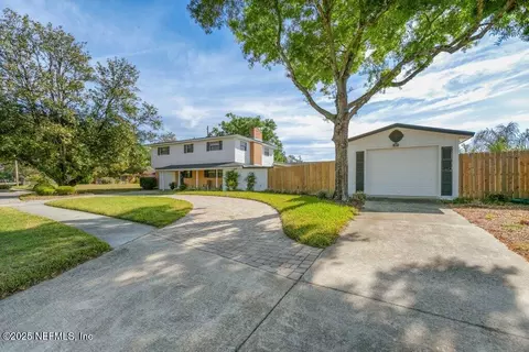 7204 Sandy Bluff Dr, Jacksonville, FL 32277