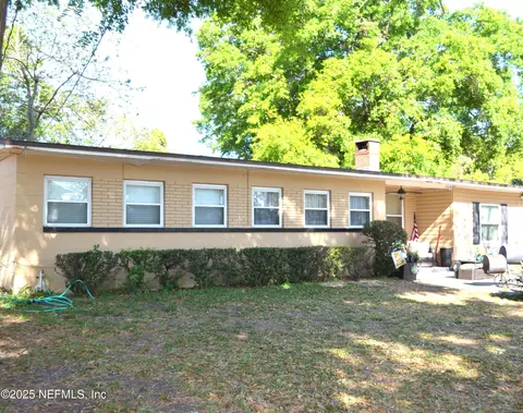 2518 Columbine Dr N, Jacksonville, FL 32211