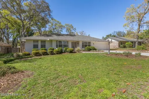 1967 Sussex Dr N, Orange Park, FL 32073