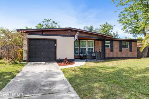303 Rio Rd, Jacksonville, FL 32218