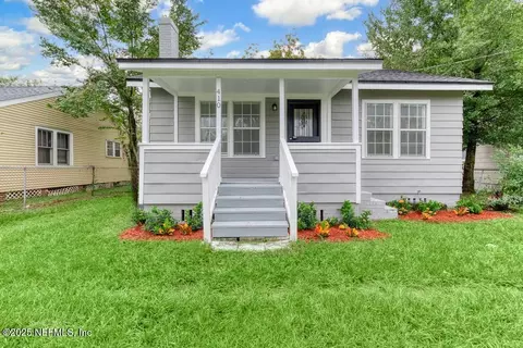 410 Demper Dr, Jacksonville, FL 32208