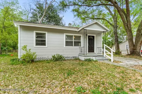 3051 4th Street Cir, Jacksonville, FL 32254