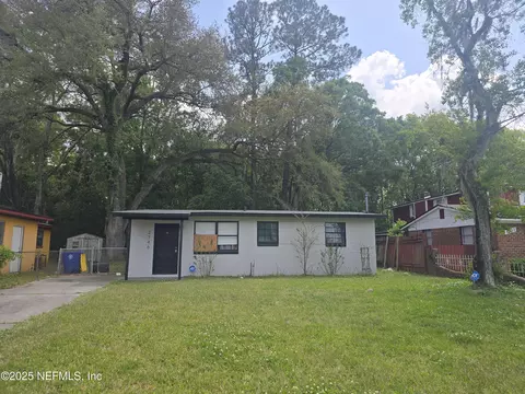 2746 Hamilton Cir, Jacksonville, FL 32209