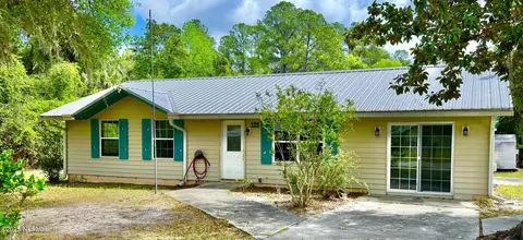 121 Roberts Blvd, Satsuma, FL 32189