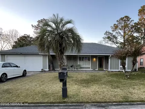 4727 Wassail Dr, Jacksonville, FL 32257