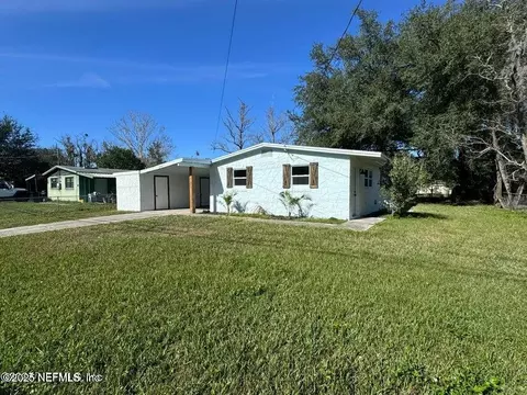 6747 Miss Muffet Ln S, Jacksonville, FL 32210