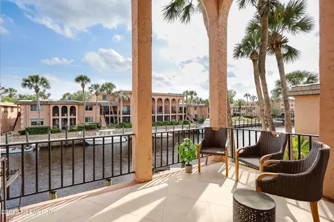 5375 Ortega Farms Blvd #210, Jacksonville, FL 32210
