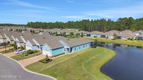 7433 Hilladale Creek Ln, Jacksonville, FL 32222