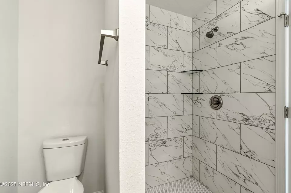 Bath - 10615 Yeager Ave, Hastings, FL 32145 photo 2 of 3