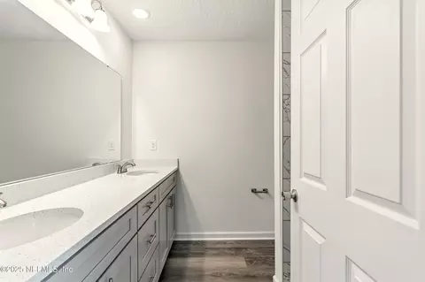 Bath - 10615 Yeager Ave, Hastings, FL 32145 photo 1 of 3