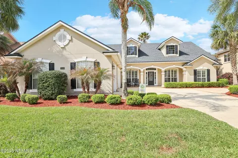 2606 Country Side Dr, Fleming Island, FL 32003