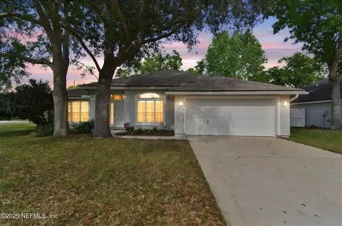 448 Crescent Pond Dr, Saint Johns, FL 32259