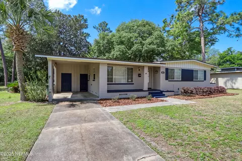 6924 Waikiki Rd, Jacksonville, FL 32216