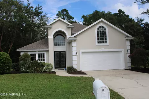 2471 Winged Elm Dr E, Jacksonville, FL 32246