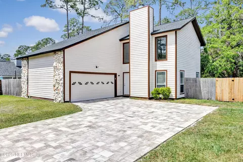 4351 Queensway Dr, Jacksonville, FL 32257