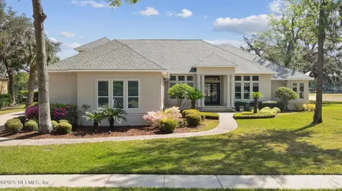 1193 Queens Harbor Blvd, Jacksonville, FL 32225
