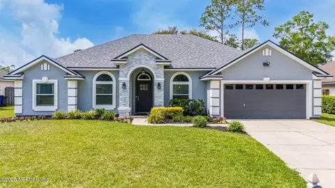 160 Elmwood Dr, Saint Johns, FL 32259