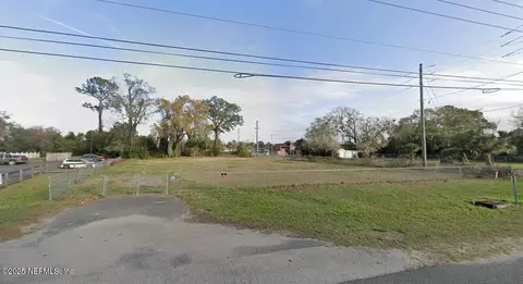 12761 N Main St, Jacksonville, FL 32218
