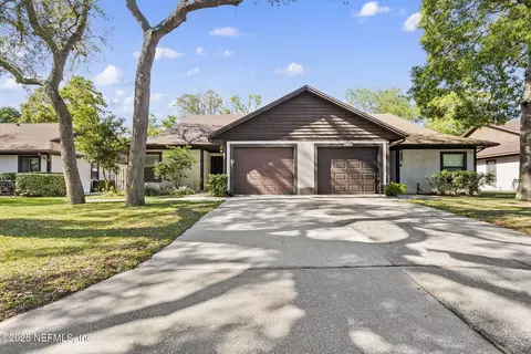 11281 Sawmill Rd, Jacksonville, FL 32225
