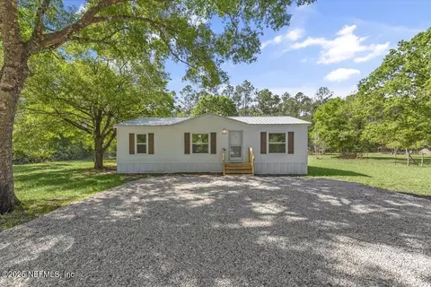 4215 Nancy St, Hastings, FL 32145