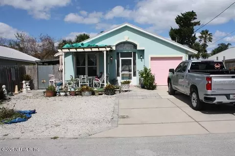 108 10th St, Saint Augustine, FL 32080