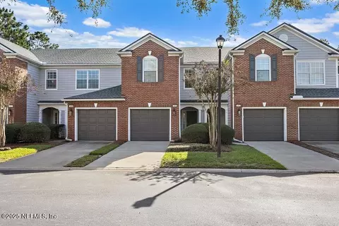 13424 Stone Pond Dr, Jacksonville, FL 32224