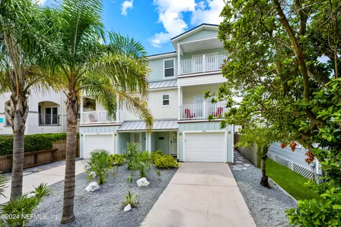 226 6th Ave S, Jacksonville Beach, FL 32250