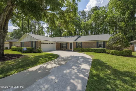 1514 Rivergate Dr, Jacksonville, FL 32223