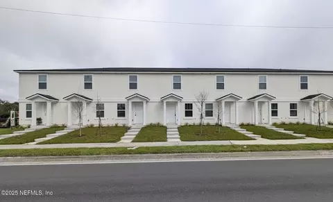 8512 Mcgirts Village Ln, Jacksonville, FL 32210