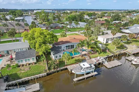14568 Lagoon Dr, Jacksonville, FL 32250
