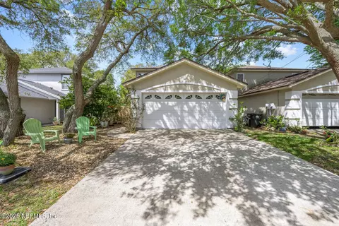 632 Stocks St, Atlantic Beach, FL 32233