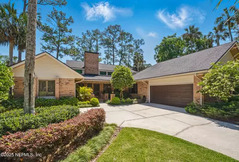733 Palmera Dr E, Ponte Vedra Beach, FL 32082