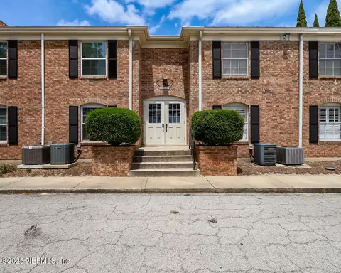 5201 Atlantic Blvd #101, Jacksonville, FL 32207