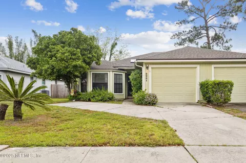 2251 Jadestone Dr, Jacksonville, FL 32246