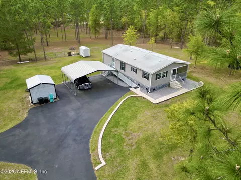 290 Whirlwind Loop, Hawthorne, FL 32640