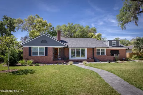 4926 Glade Hill St, Jacksonville, FL 32207