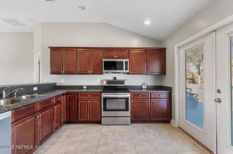 44002 Catfish Creek Ln, Callahan, FL 32011
