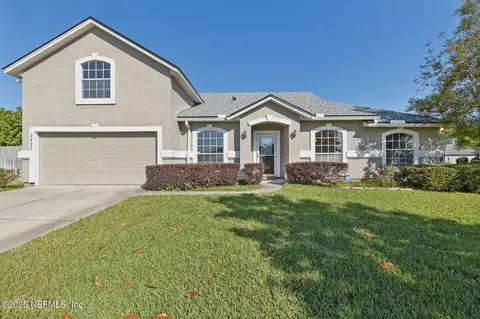 2423 Royal Pointe Dr, Green Cove Springs, FL 32043