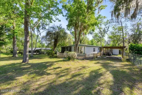 208 High Ridge Rd, Satsuma, FL 32189