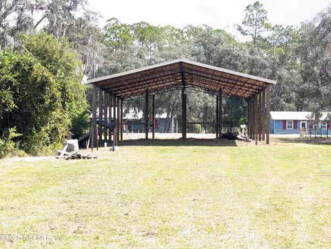 211 Ida Blvd, Interlachen, FL 32148 photo 2