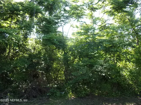 000 Edgemoor Trl, Palatka, FL 32177