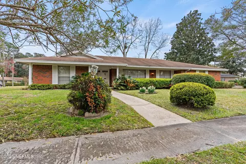 1207 Jamaica Ct, Jacksonville, FL 32216