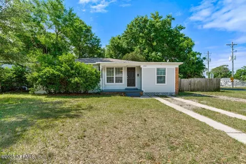 6504 Brandemere Rd S, Jacksonville, FL 32211