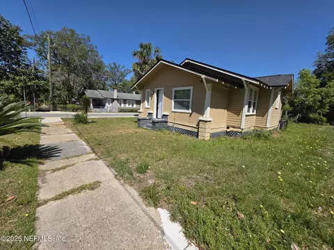 2793 Fitzgerald St, Jacksonville, FL 32254