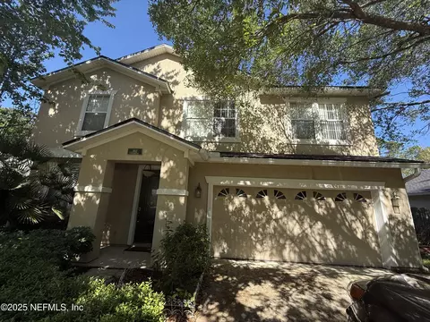 952 Collinswood Dr, Jacksonville, FL 32225