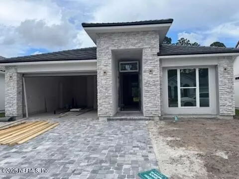 3227 Fiera Vista Dr, Jacksonville, FL 32246