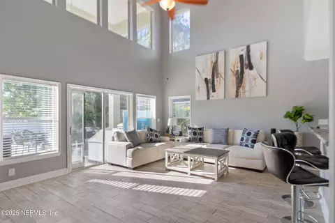 1093 Moosehead Dr, Orange Park, FL 32065