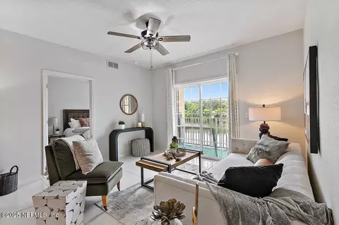 4908 Key Lime Dr #202, Jacksonville, FL 32256