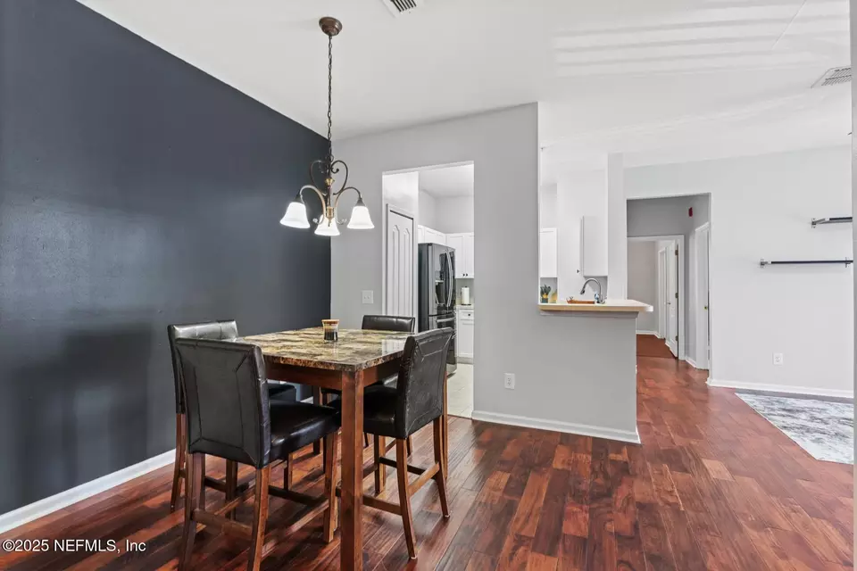 Dining - 8601 Beach Blvd #905, Jacksonville, FL 32216 photo 2 of 2